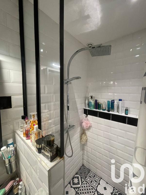 Maison - 180 m² - 6 pièces