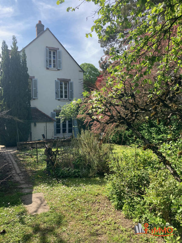 Maison - 170 m² - 6 pièces