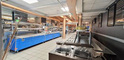 Local commercial - 396 m² - 8 pièces