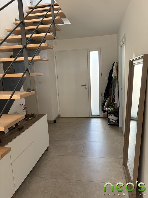 Maison contemporaine - 111 m² - 4 pièces