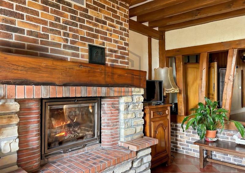 Maison - 453 m² - 17 pièces