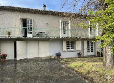 Maison de village - 204 m² - 5 pièces