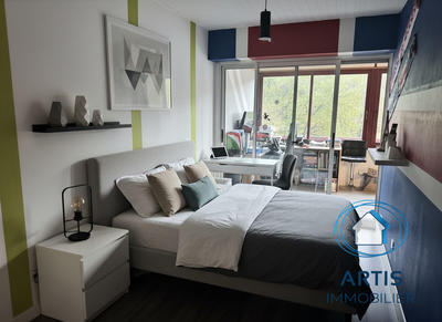 Appartement - 98 m² - 4 pièces