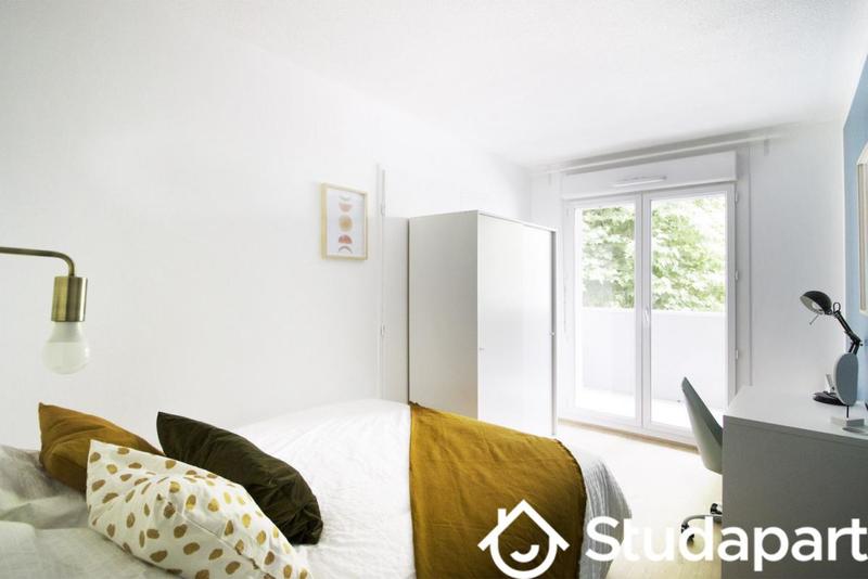 Chambre - 10 m² - 1 pièce