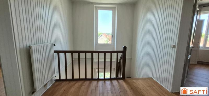 Maison - 275 m² - 11 pièces