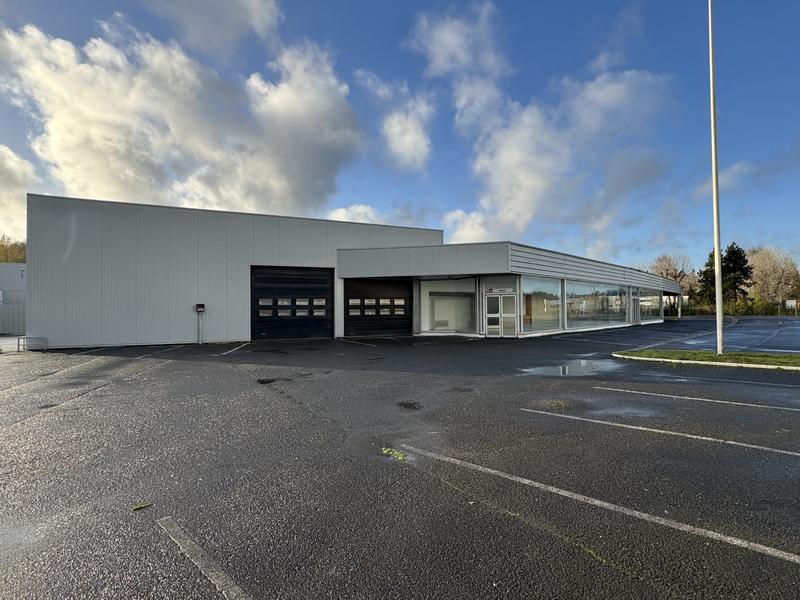 Local d'activités - 850 m²