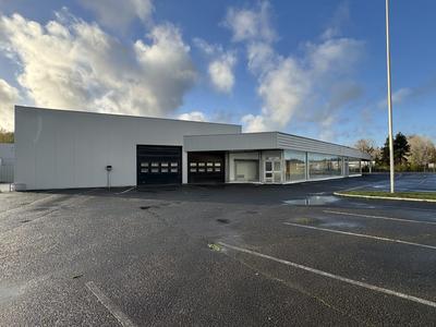 Local d'activités - 850 m²