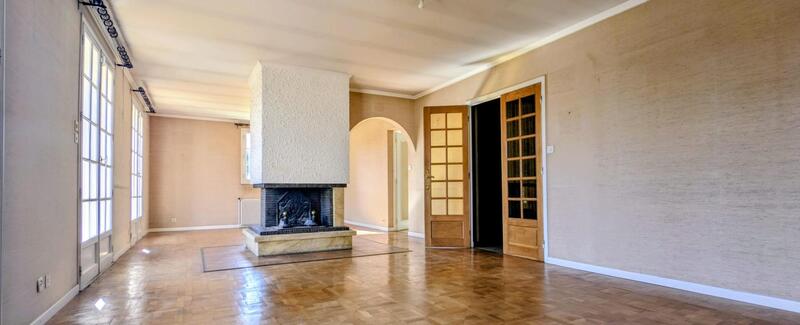 Maison - 166 m² - 8 pièces