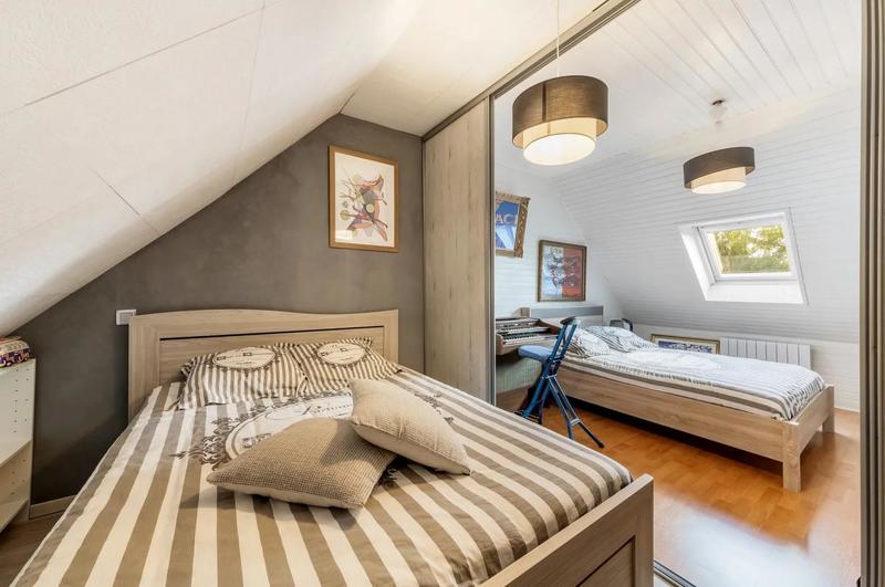 Maison - 186 m² - 7 pièces