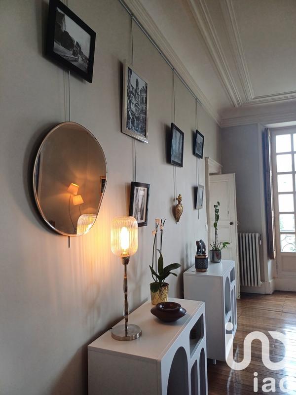 Appartement - 185 m² - 6 pièces