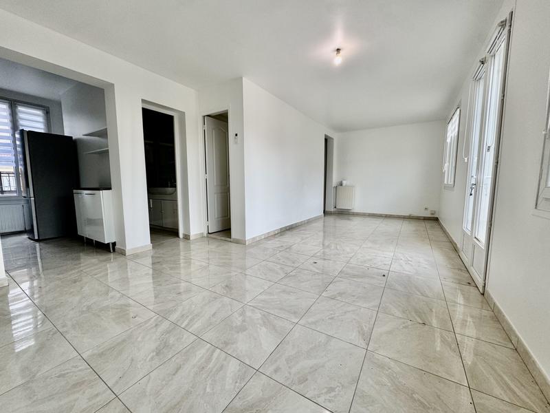 Maison - 82 m² - 5 pièces