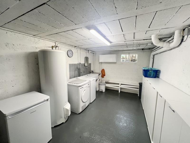 Maison - 180 m² - 7 pièces