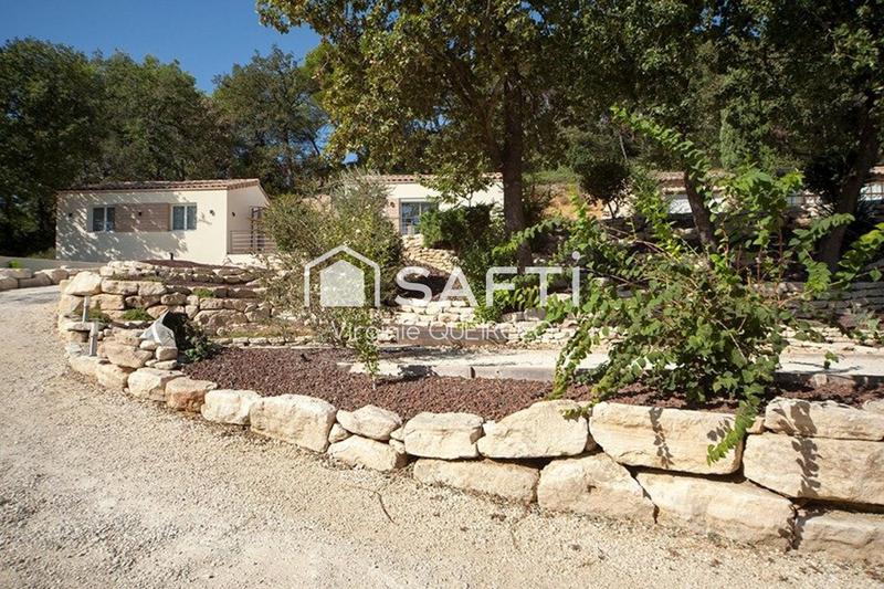 Villa - 252 m² - 9 pièces