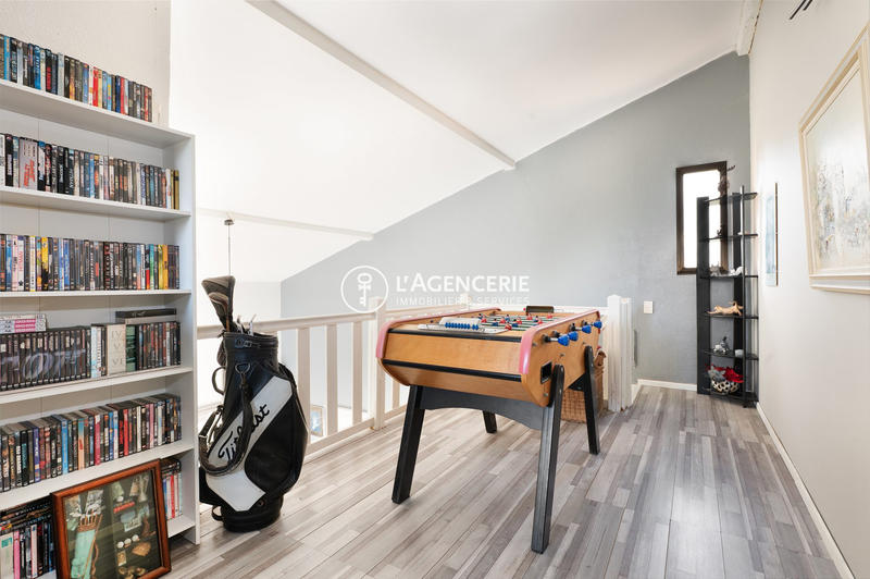 Maison - 192 m² - 5 pièces