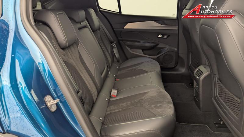 Peugeot 408 Phev 180 e-Eat8 Gt