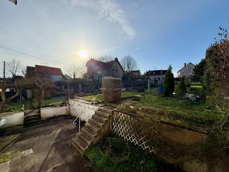 Maison - 92 m² - 5 pièces