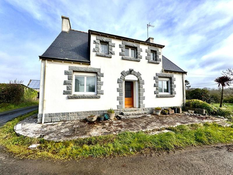 Maison - 121 m² - 6 pièces