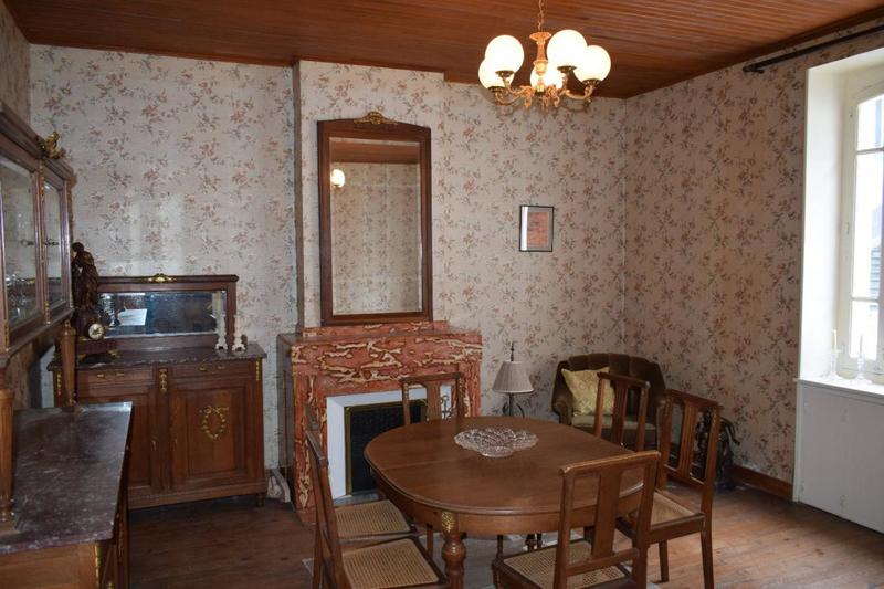 Maison de village - 220 m² - 16 pièces