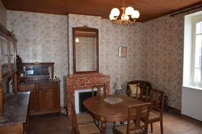 Maison de village - 220 m² - 16 pièces