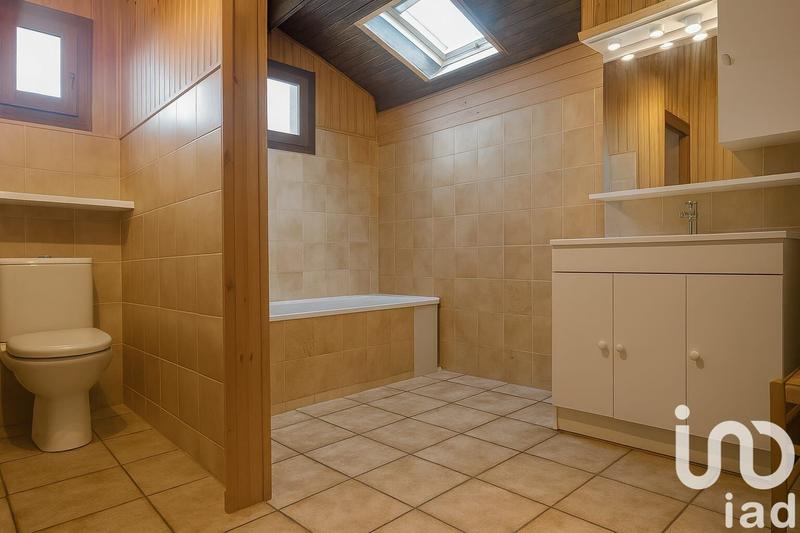 Maison - 158 m² - 8 pièces