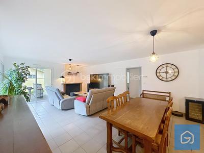 Maison - 117 m² - 6 pièces