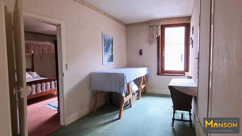 Maison ancienne - 239 m² - 10 pièces