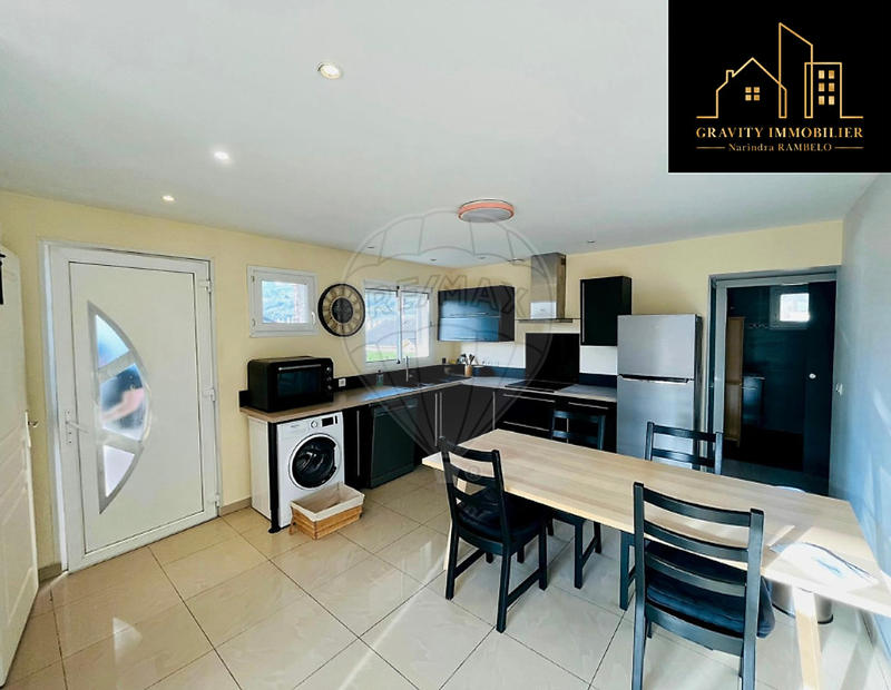 Appartement - 75 m² - 4 pièces