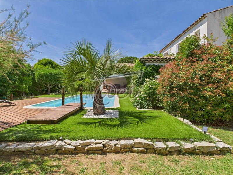 Villa - 150 m² - 6 pièces
