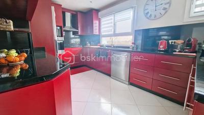 Maison - 135 m² - 6 pièces