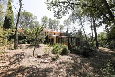 Villa - 182 m² - 6 pièces