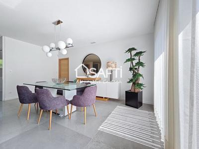 Maison - 167 m² - 7 pièces