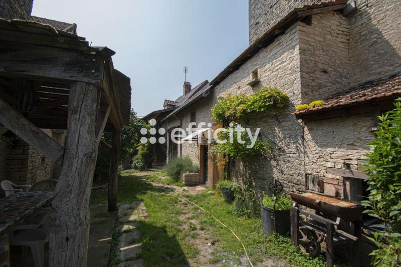 Maison - 175 m² - 7 pièces