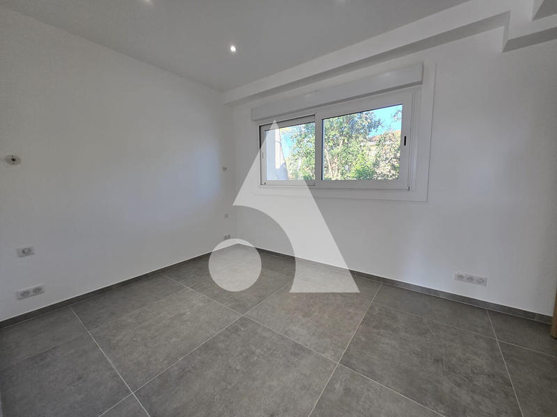 Appartement - 80 m² - 3 pièces