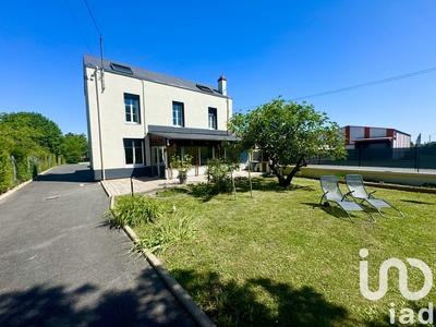 Maison - 165 m² - 9 pièces