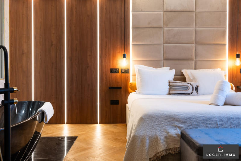 Maison - 202 m² - 8 pièces