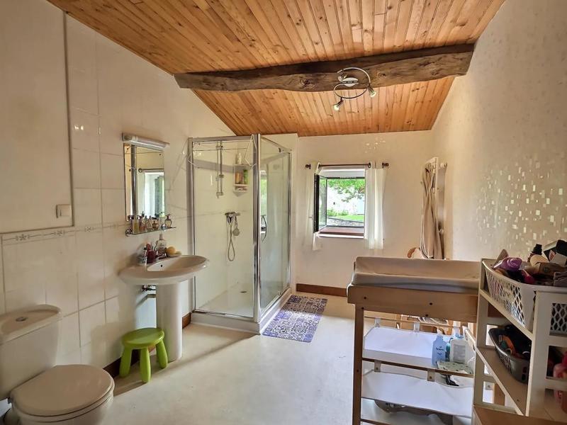 Longère - 241 m² - 8 pièces