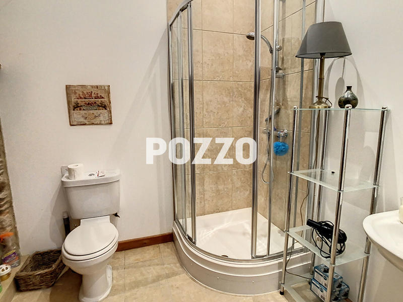 Maison - 223 m² - 6 pièces