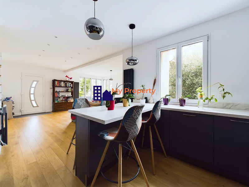 Maison - 109 m² - 6 pièces