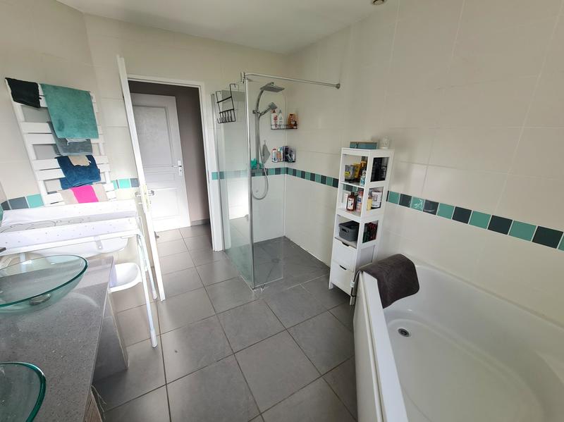 Maison - 110 m² - 6 pièces