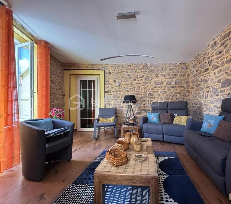 Maison - 151 m² - 6 pièces