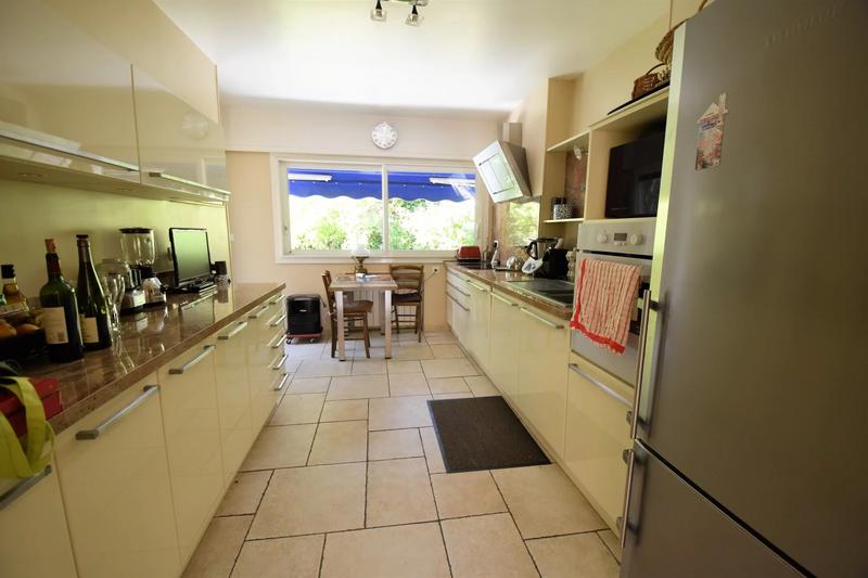 Maison - 306 m² - 8 pièces