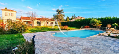 Maison - 184 m² - 7 pièces