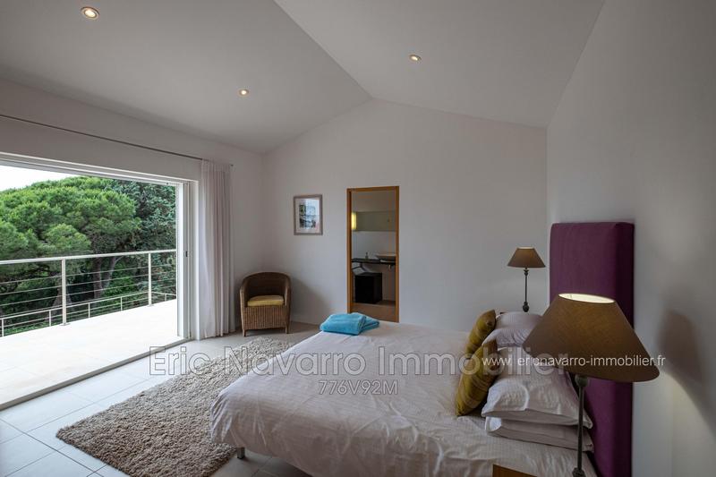 Villa - 250 m² - 6 pièces