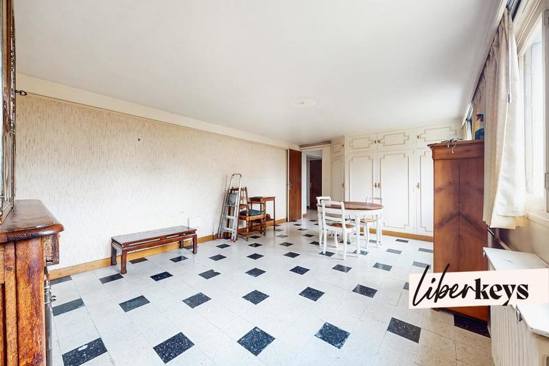 Maison - 12 m² - 6 pièces