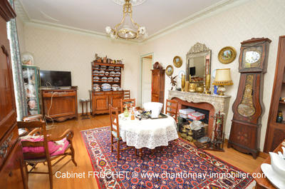 Maison - 420 m² - 13 pièces