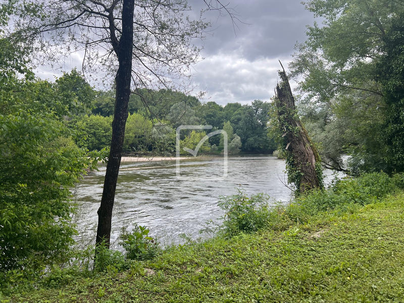 Maison - 418 m² - 20 pièces