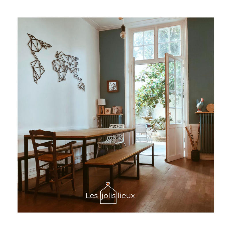 Demeure - 280 m² - 13 pièces