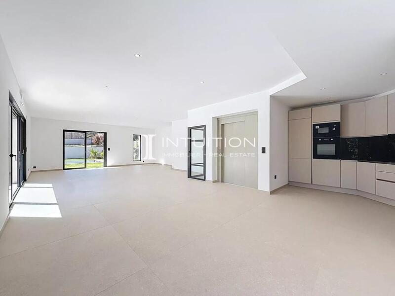 Maison - 162 m² - 4 pièces