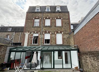 Immeuble - 312 m² - 11 pièces