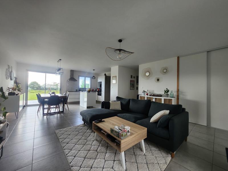 Maison - 88 m² - 5 pièces